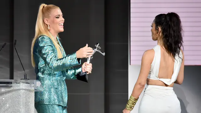 Followers Medsos Berlimpah, Kim Kardashian Raih Influencer Award