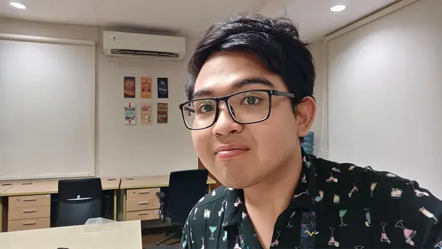 Hasil Foto Selfie Kamera Depan Vivo X Fold 3 Pro