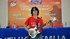 Mr D memeriahkan acara pembukaan SGTC di Kampus Fisipol Universitas Gajahmada, Yogyakarta (15/3).(Foto:Agung Binarko)