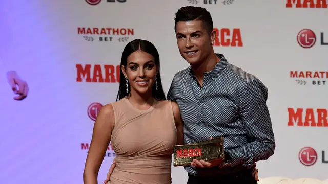 Foto Piala Eropa: Adu Cantik 2 WAGs di Euro 2020, Maria Zulay Salaues Istri Pogba Ataukah Georgina Rodriguez