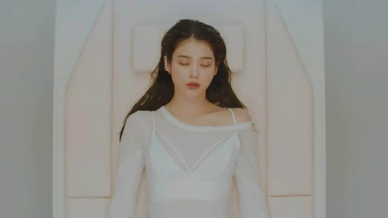 IU - Suga BTS