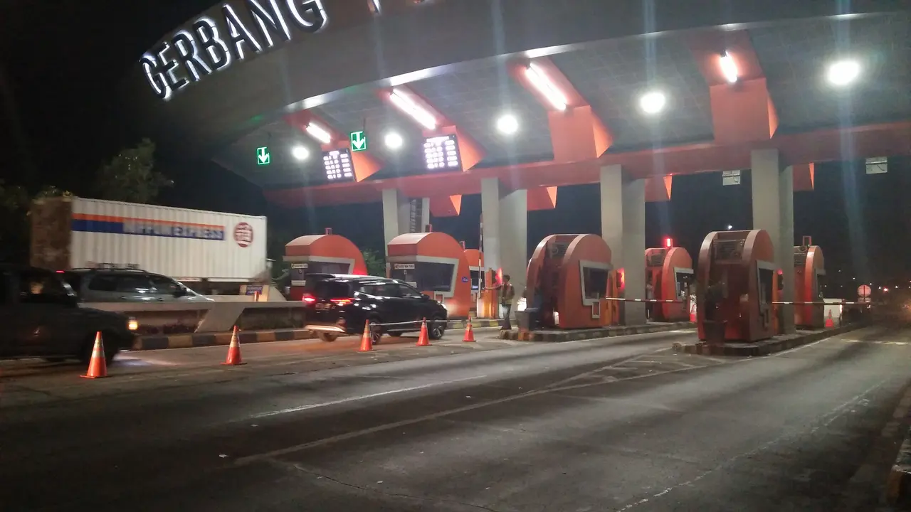 Gerbang Tol Tangerang-Merak