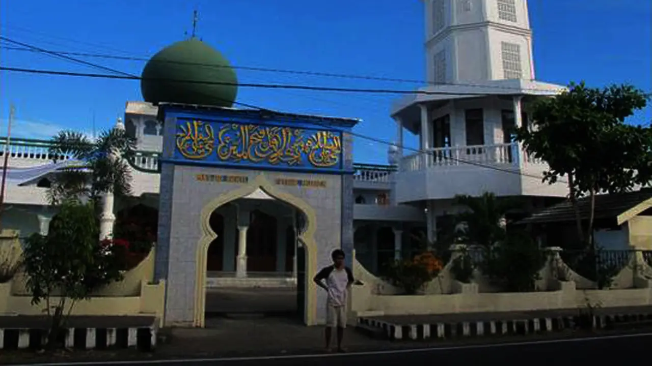 Masjid tertua di Manado