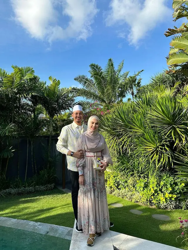 Momen hangat Kartika Putri dan Habib Usman (Instagram/kartikaputriworld)