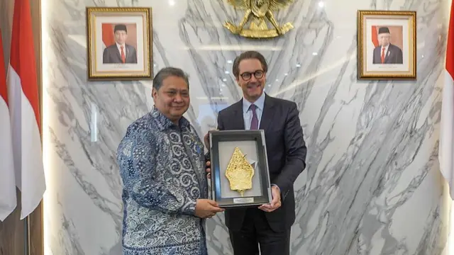 Menteri Koordinator Bidang Perekonomian Airlangga Hartarto bertemu dengan delegasi bisnis Jerman yang dipimpin oleh Anggota Parlemen Jerman Andreas Scheuer. (Dok Kemenko Perekonomian)