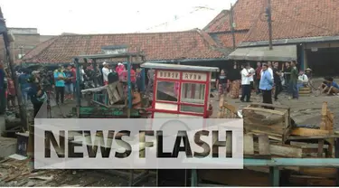 Warga Kampung Aquarium, Penjaringan, Jakarta Utara terus melawan. Mereka menolak digusur atau ditertibkan oleh Pemerintah Provinsi DKI Jakarta