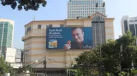Billboard Nicholas Saputra menghiasi jalanan ibu kota. (Foto: Istimewa)