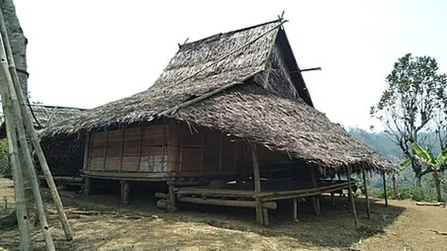 Rumah Adat Sulah Nyanda