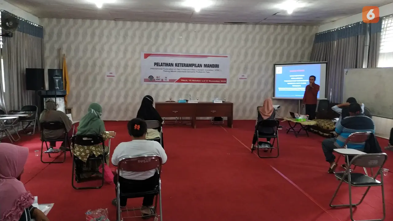 pelatihan keterampilan mandiri bagi penyintas di Politeknik Palu