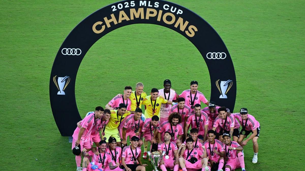 Trofi MLS Cup Jadi Hadiah Perpisahan: Messi Hantarkan Alba dan Busquets Pensiun dengan Cara Spesial