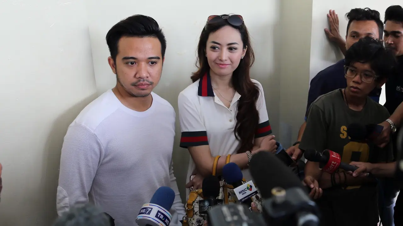 [Bintang] Roby Geisha dan Istri