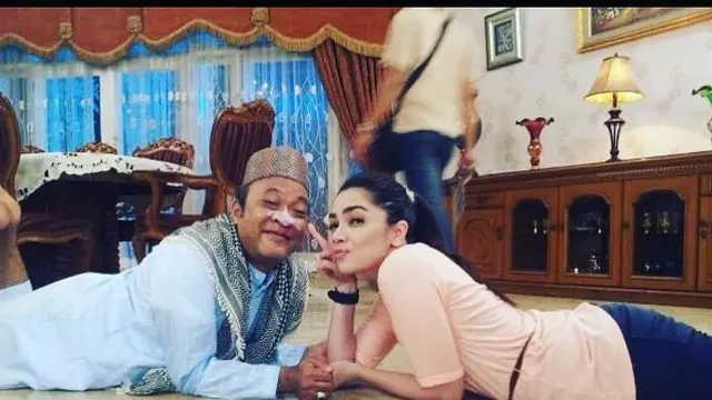 Nova Soraya dan Edy Oglek (https://www.instagram.com/p/CQqLgABnnOV/)