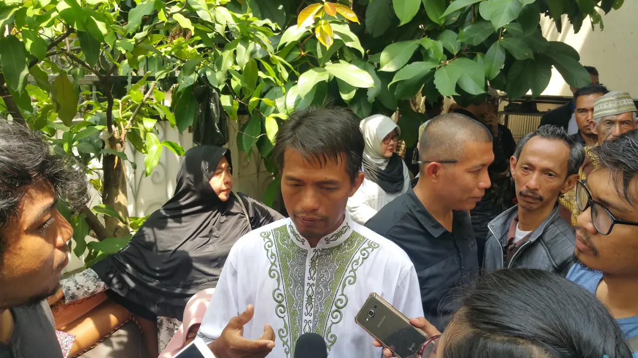 Kakak kandung dokter yang ditembak suaminya.