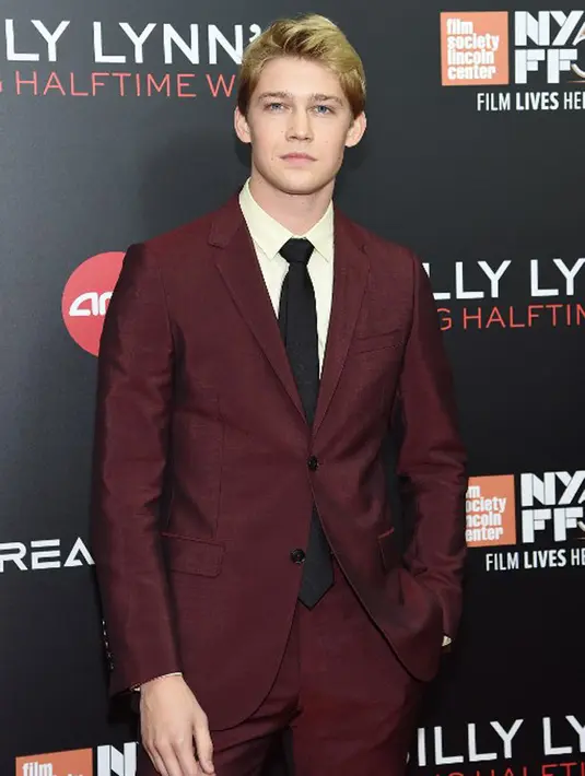 “Taylor dan Joe telah sepakat, ini merupakan hubungan yang sangat serius. Tetapi setelah yang terjadi dengan Tom Hiddleston, mereka (Taylor dan Joe) menyimpan rahasia ini baik-baik,” tutur sumber yang dilansir Hollywoodlife (16/5/2017). (AFP/Bintang.com)