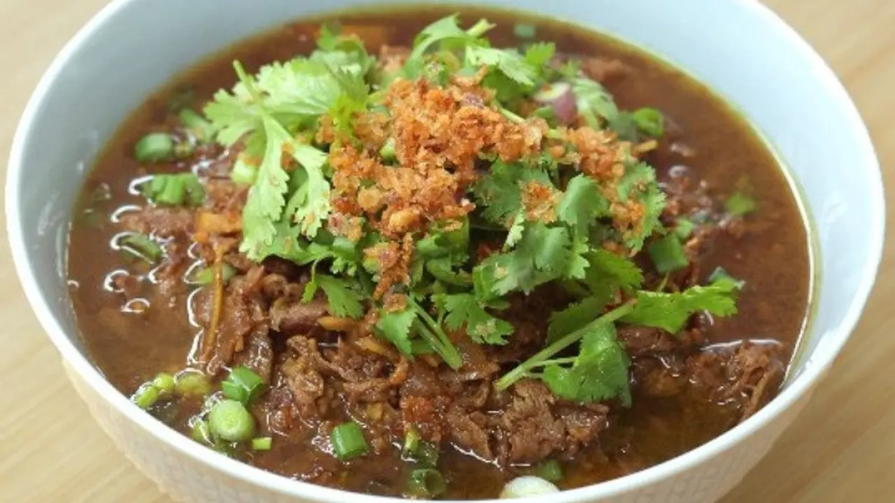 Resep daging iris kecap jahe ala Chef Devina Hermawan. (dok. Instagram @devinahermawan/https://www.instagram.com/p/DNCxqqKvbe2/)