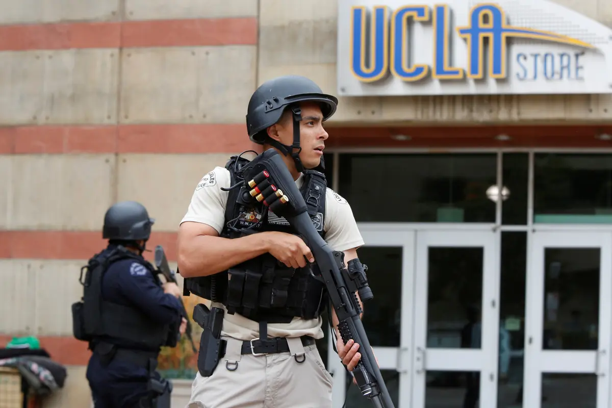 20160601-Aksi Penembakan di Kampus UCLA Tewaskan Dua Tewas-California