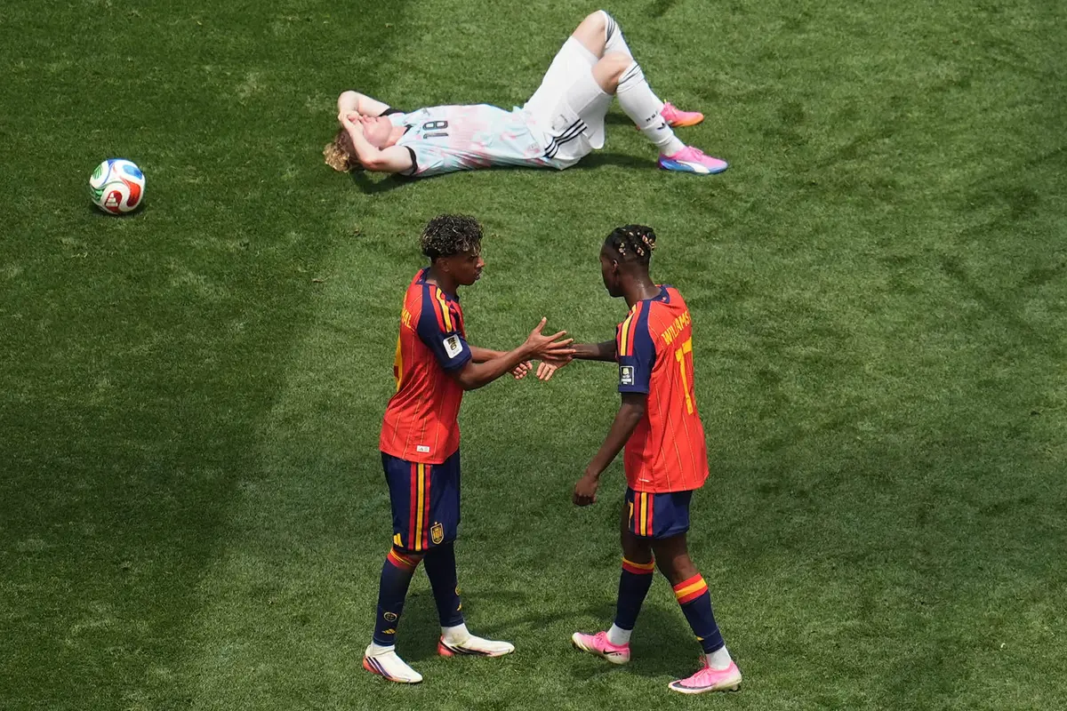 Merino Antar Spanyol ke Semifinal Piala Dunia 2026