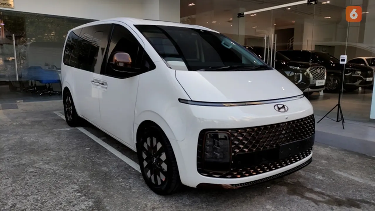 Hyundai Staria