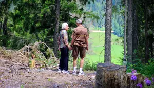 ilustrasi pasangan lansia | pexels.com/@magda-ehlers-pexels