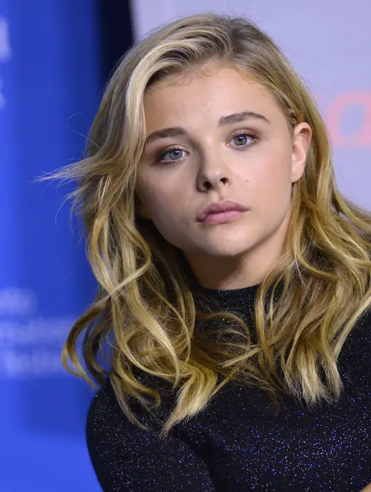 Pemeran ‘500 Days of Summer’ ini mengungkapkan kebahagiaannya dapat memerankan Putri Duyung melalui akun Twitter miliknya. Selain Moretz, belum ada nama lain yang muncul untuk mendampinginya di film ini. (Bintang/EPA)