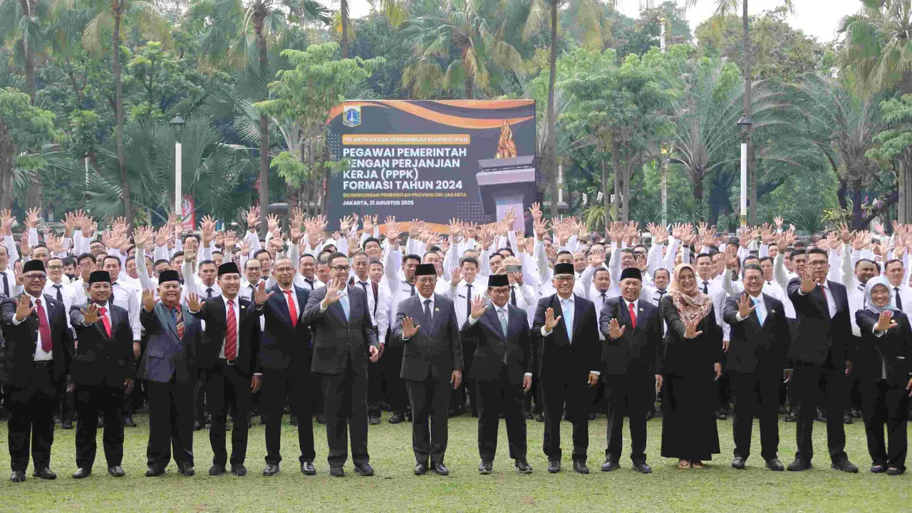 Gubernur DKI Jakarta Pramono Anung melantik 2.703 PPPK Tahap I