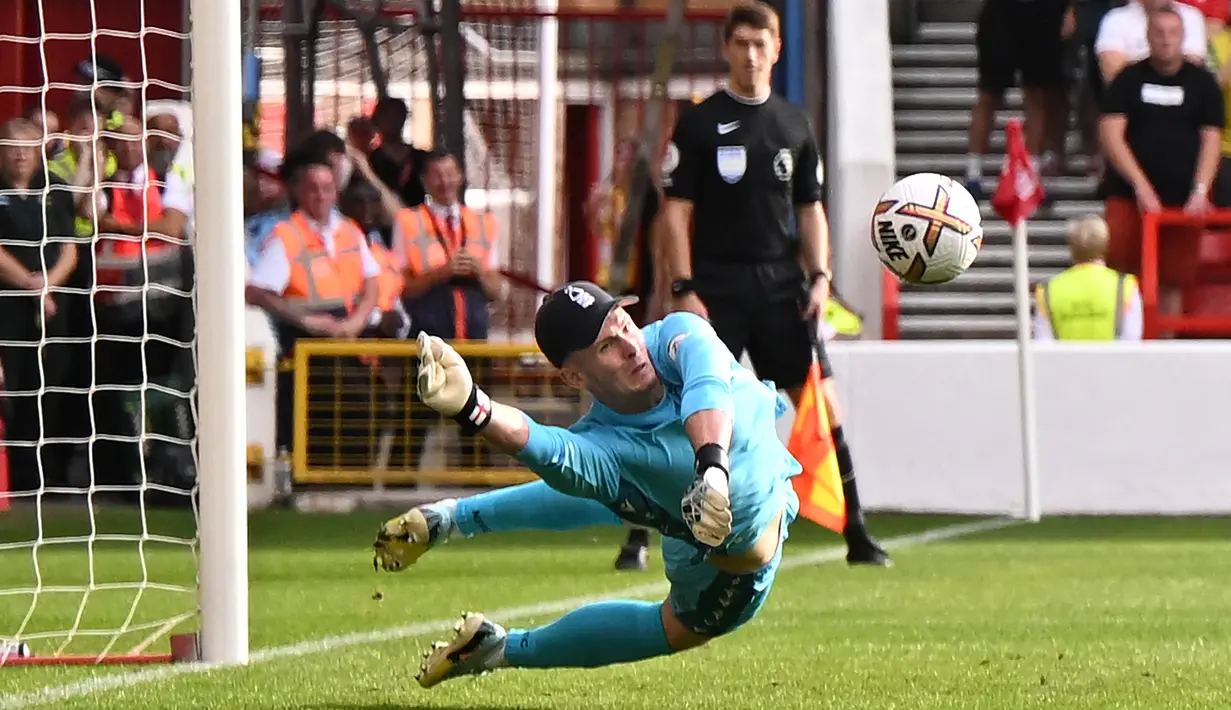 Rahasia Botol Minum Dean Henderson yang Gagalkan Liverpool Juara Community Shield