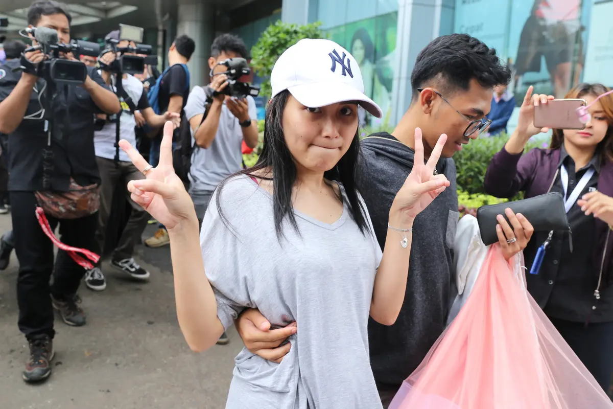 [Bintang] Ayu Ting Ting