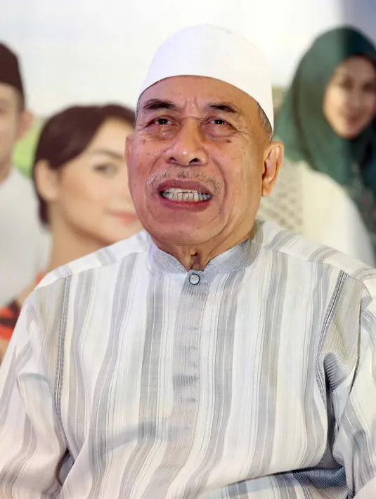 Sinetron baru akan tayang di SCTV, Orang-orang Kampung Duku, lelaki yang sering disapa haji Muhidin itu akan memerankan kakek lusuh yang genit. (Nurwahyunan/Bintang.com)