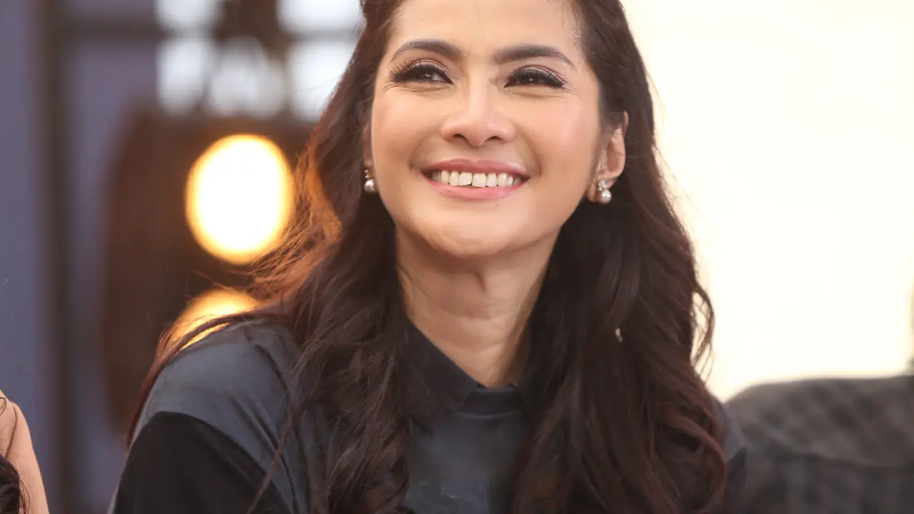 [Bintang] Maudy Koesnaedi