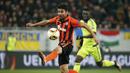 Pemain Shakhtar Donetsk, Eduardo mencetak satu gol saat timnya menang 3-1 atas Anderlecht pada leg pertama 16 besar Liga Europa di Arena Lviv, Lviv, Ukraine, Jumat (11/3/2016) dini hari WIB. (REUTERS/Gleb Garanich)