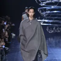 Silvia Venturin angkat koleksi sophisticated yang nyaman, dan menawan menemani ragam aktivitas. [Foto: FENDI]