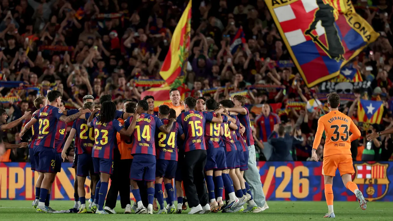 Foto: Momen Suka Cita Para Pemain Barcelona setelah Kunci Gelar Juara Liga Spanyol dan Tumbangkan Real Madrid di Laga El Clasico