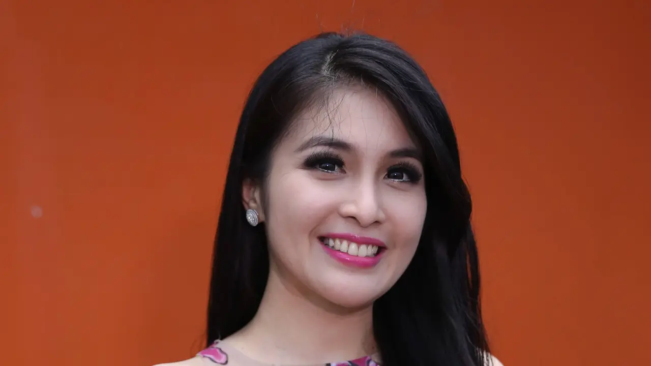 [Bintang] Sandra Dewi