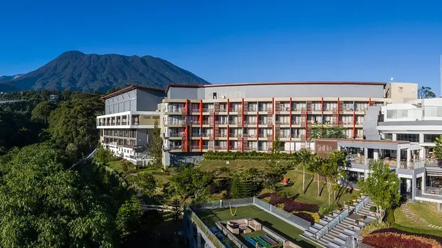Pesona Alam Resort & Villas 