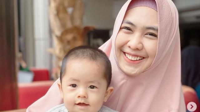 Oki Setiana Dewi (Foto: Instagram/@okisetianadewi)