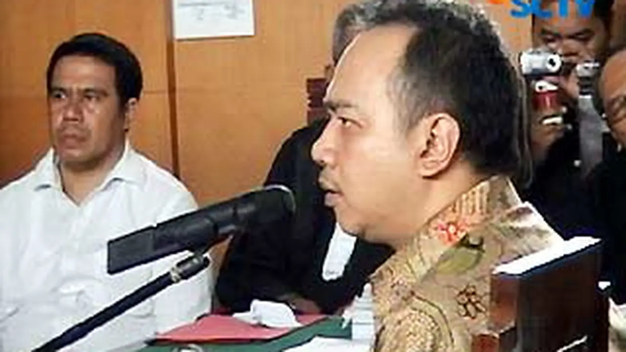 091124asidang_sigit.jpg