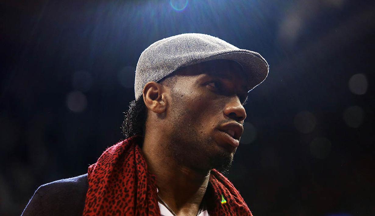 2. Didier Drogba (Pantai Gading), legenda hidup Chelsea ini diperkirakan memiliki harta sekitar 921 miliar rupiah. Sama seperti Eto'o, penyerang ini juga memanfaatkan uangnya untuk mendirikan badan amal melalui foundation. (AFP/Vaugn Ridley) 