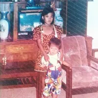 Seperti inilah potret Via Vallen ketika masih kecil. Ia lahir dari keluarga yang sederhana di Sidoarjo, Jawa Timur. [Foto: instagram.com/viavallen]