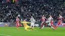 Cremonese dan Emil Audero kalah telak di markas Juventus pada pertandingan pekan ke-20 Serie A 2025/2026. I Grigiorossi dibantai lima gol tanpa balas di Allianz Stadium, Turin, Selasa (13-1-2026) dini hari WIB. (Fabio Ferrari/LaPresse via AP)