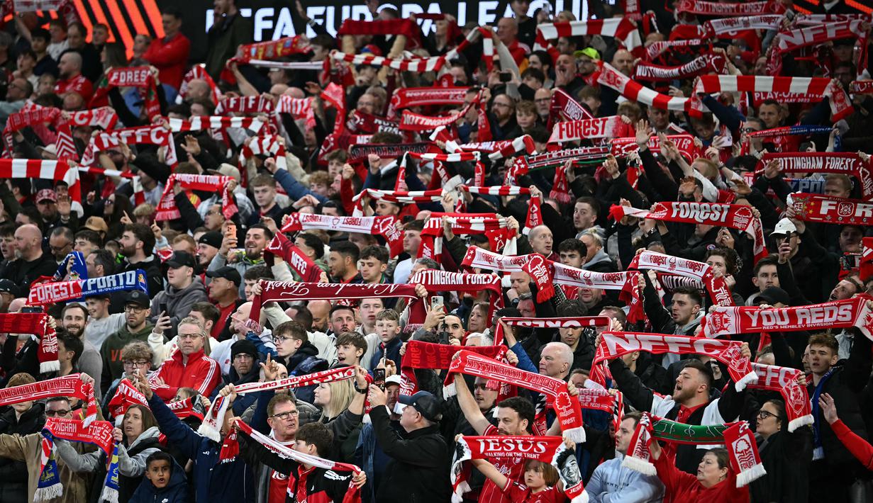 Kemenangan 1-0 (agregat 2-1) membuat Nottingham melaju ke babak semifinal Liga Europa. Mereka nantinya akan melawan Aston Villa pada Kamis (30/04/2026) waktu setempat. (AFP/Paul Ellis)