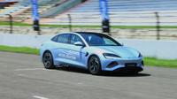 BYD Seal menawarkan performa mengesankan bak supercar. (ist)