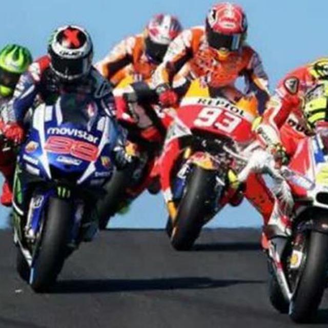 Tabrak Burung Fairing Motor Iannone Bolong Otomotif Liputan6 Com
