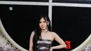 Berbagai foto dengan gaya yang ditunjuknya tentu membuat netizen jatuh hati melihat DJ Una.(instagram.com @putriuna)