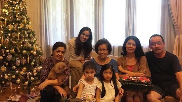 Selain Alyssa Soebandono, 7 Selebriti Ini Miliki Saudara Kandung Beda Keyakinan