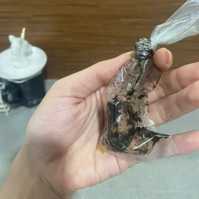 6 Potret Apes Beli Makanan Lauk Cumi, Porsinya Sedikit Tak Sesuai Ekspektasi