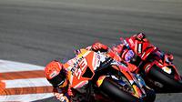 Marc Marquez keluhkan motor Honda yang dipakainya saat tes pasca balapan di Valencia pada Selasa (8/11/2022) lalu (AFP)