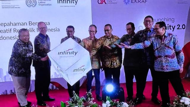 OJK dan Kemenekraf/Bekraf menandatangani nota kesepahaman (MoU) sebagai bentuk komitmen bersama dalam memperkuat pengembangan sektor ekonomi kreatif nasional.