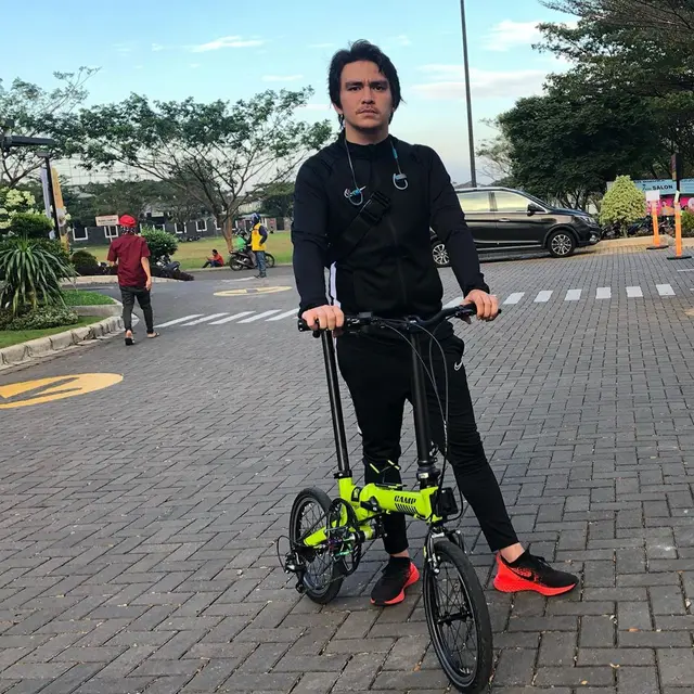 6 Potret Terbaru Christ Laurent, Mantan Kekasih Amanda Manopo yang Makin Macho