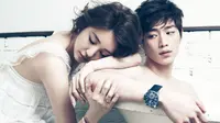 Keintiman Yoon Eun Hye dan Seo Kang Joon di Cover Majalah