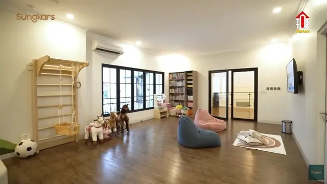 Kamar anak Shireen Sungkar dan Teuku Wisnu (Foto: YouTube/The Sungkars Family)